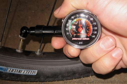 bike-pressure-gauge.jpg